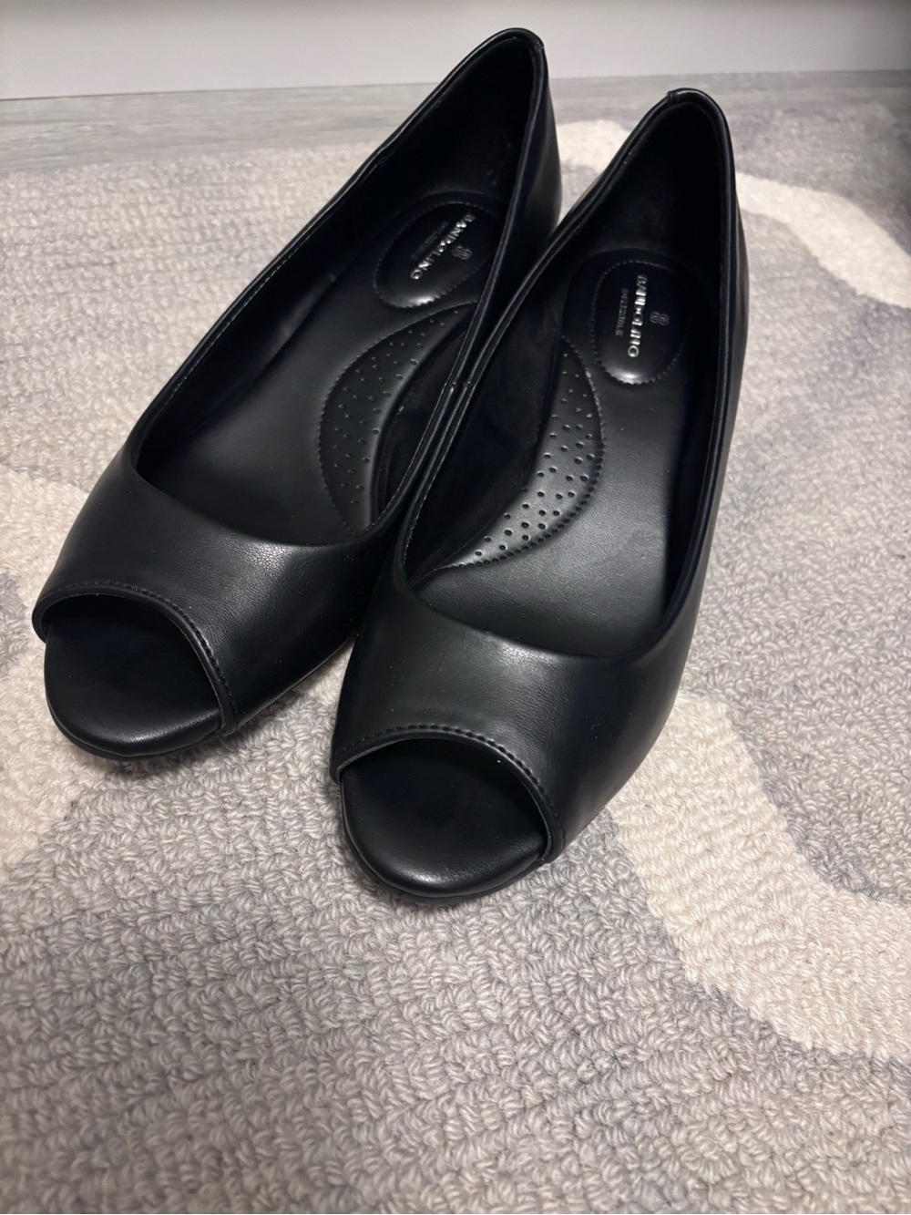 Bandalino Candra peep toe black wedge size 8.5